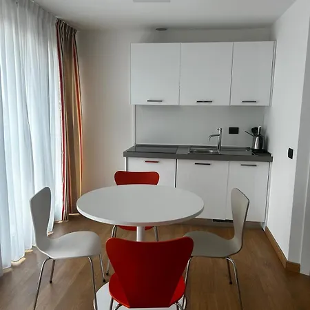 Bb Isola Apartmanhotel