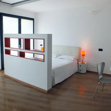 Apartmanhotel Bb Isola Milánó