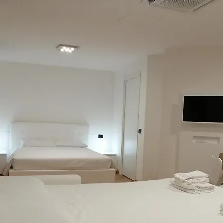 Apartmanhotel Bb Isola Milánó