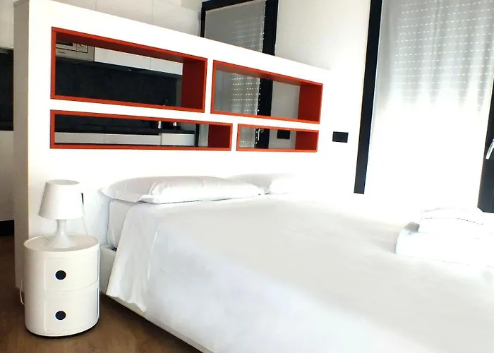 Bb Isola Aparthotel Mailand